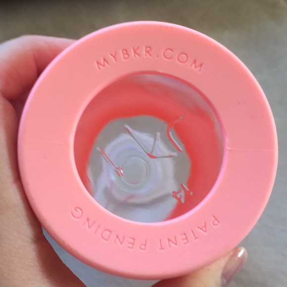 Bkr 500 ml bottle in "Elle 💗" - Picture 3 of 6